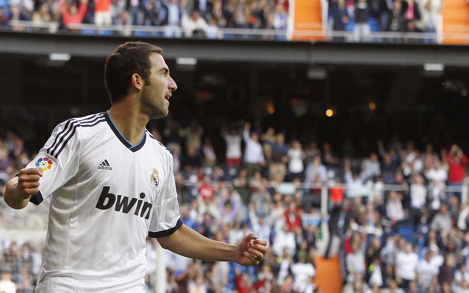 德布劳内五赛季高光炸裂，快船球迷却集体破防，这跨界狂欢太离谱！